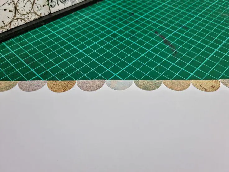 half circle scrapbook layout border