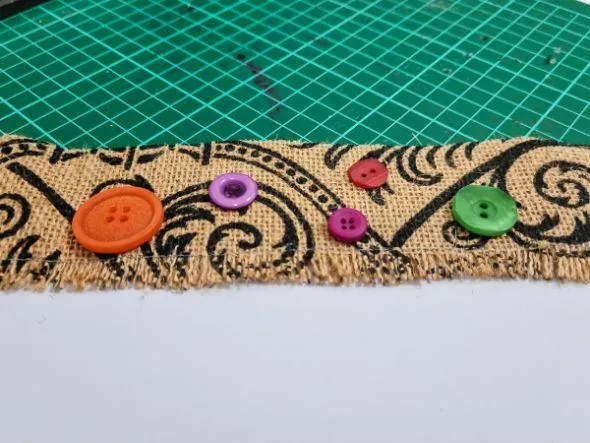 fabric scrapbooking border idea